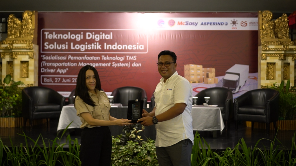 Terapkan Solusi Digital Logistik, Kominfo Kembali Gandeng Mceasy 2 16 9.00 01 17 04.Still002