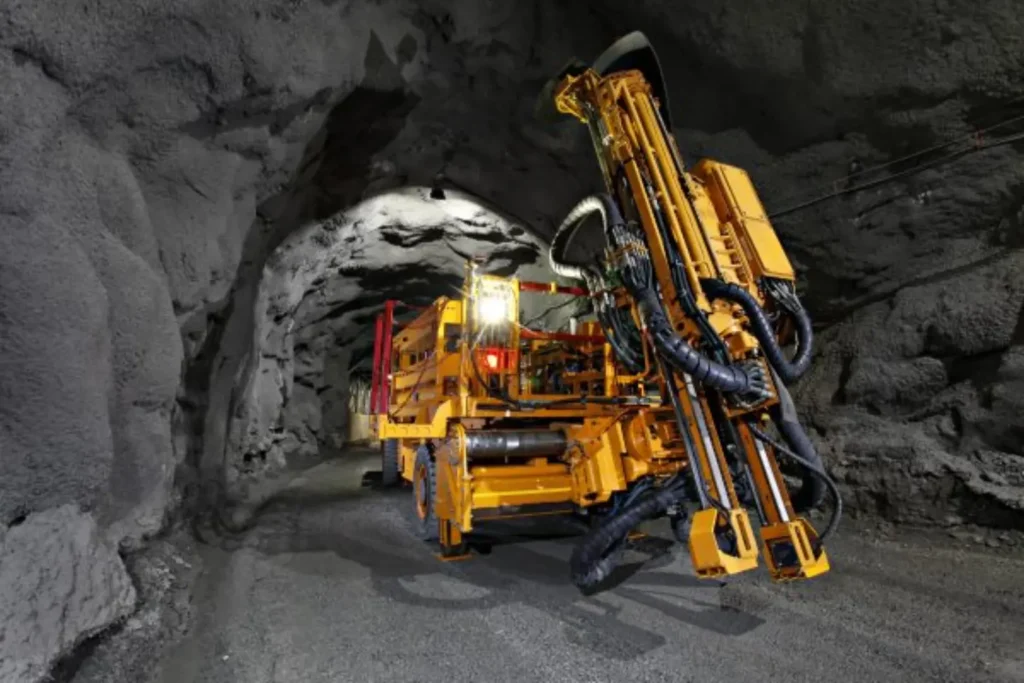Peralatan Wajib Di Sektor Tambang Modern 9 Roof Bolter