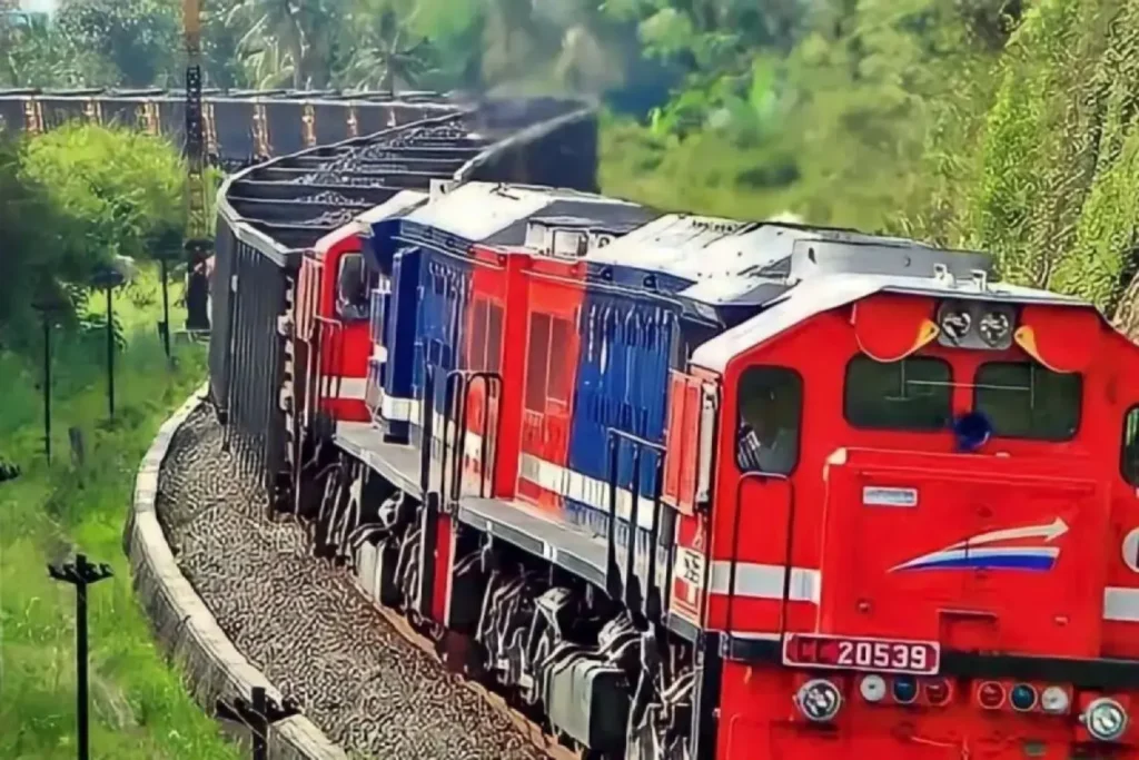 Mengenal Proses Distribusi Batu Bara 3 Kereta Api Batu Bara