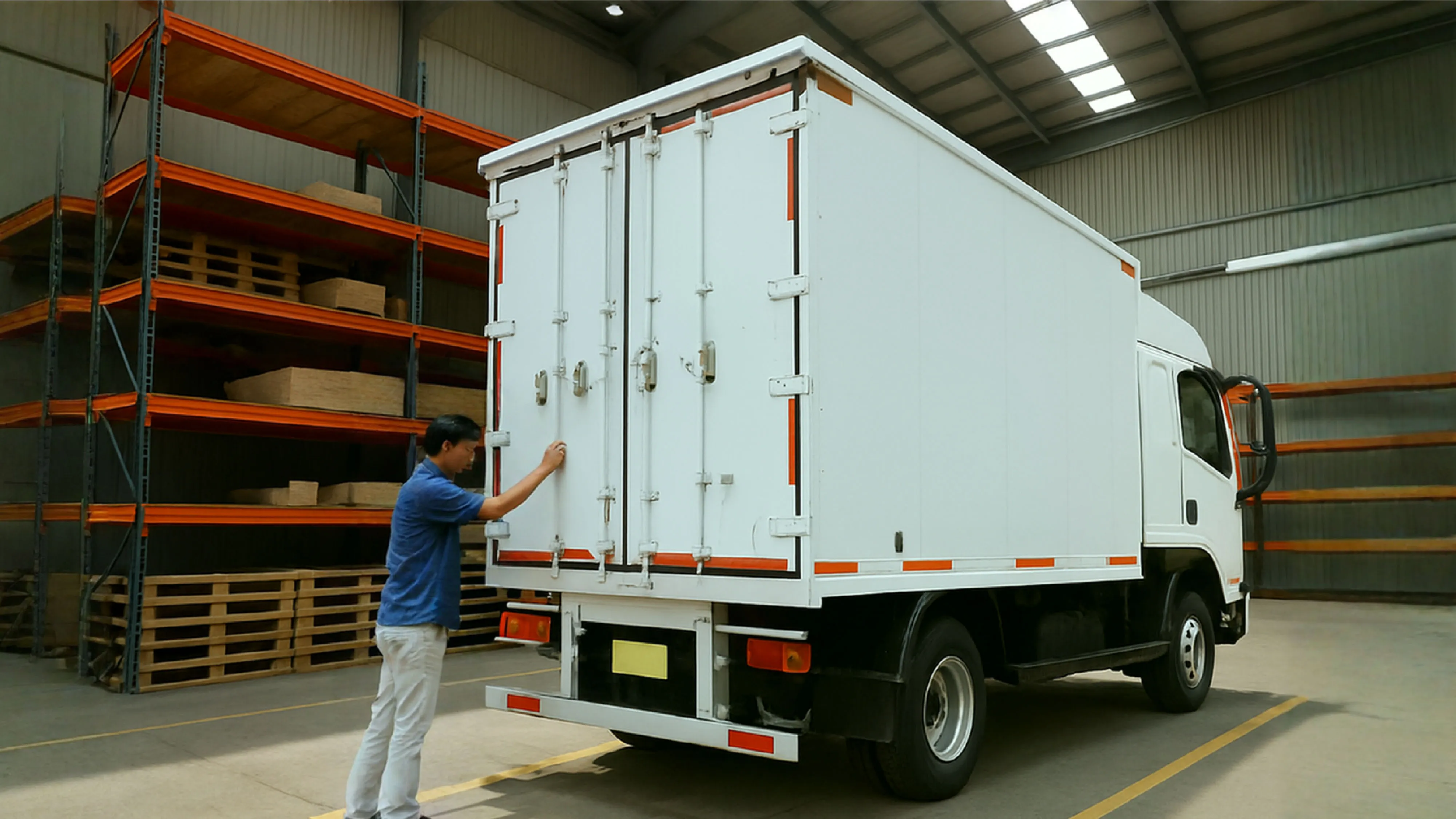 Tips Meningkatkan Keamanan Muatan Kontainer Truk